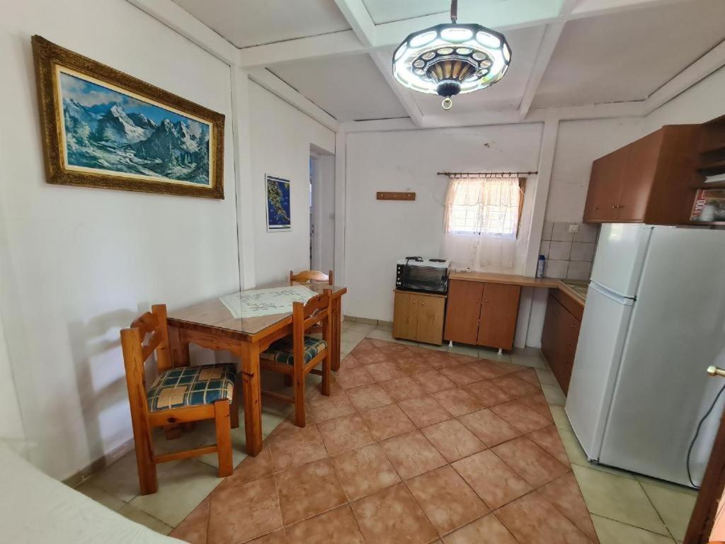 Το Κτήμα Της Ελιάς Του Τάκη Casa de hóspedes Paralia Demonias Exterior foto