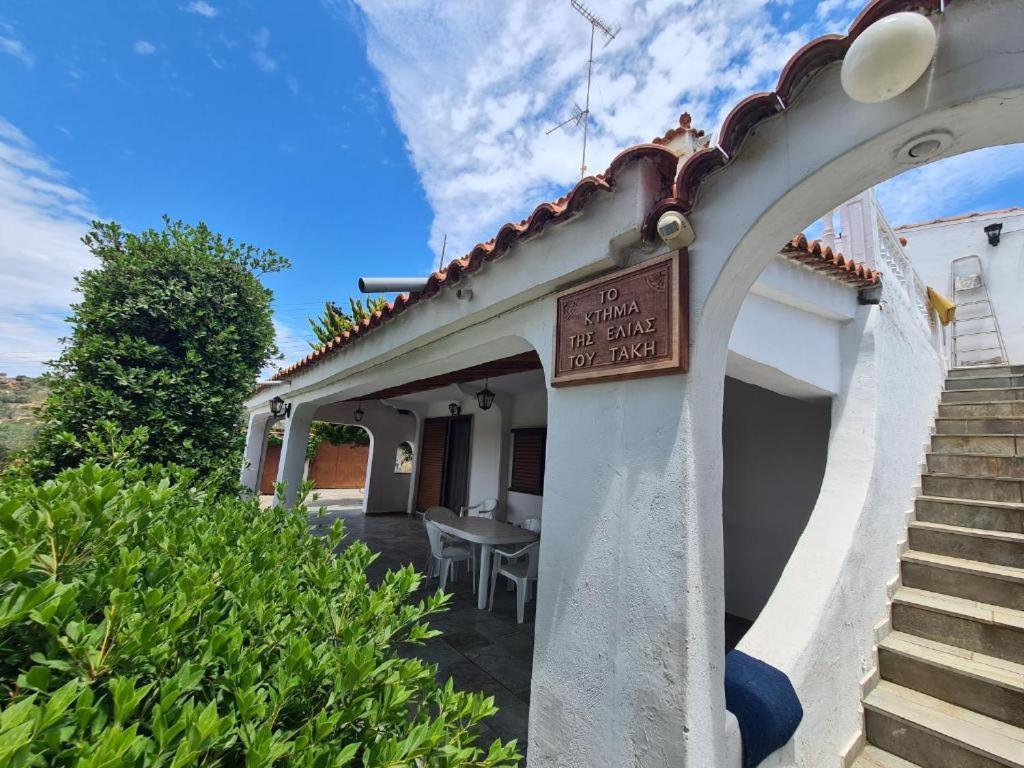 Το Κτήμα Της Ελιάς Του Τάκη Casa de hóspedes Paralia Demonias Exterior foto